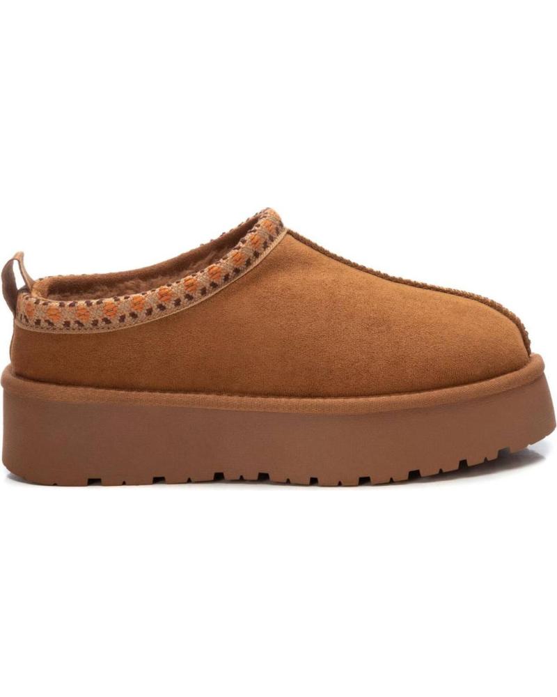 Zoccoli per Donna XTI 143237 CAMEL