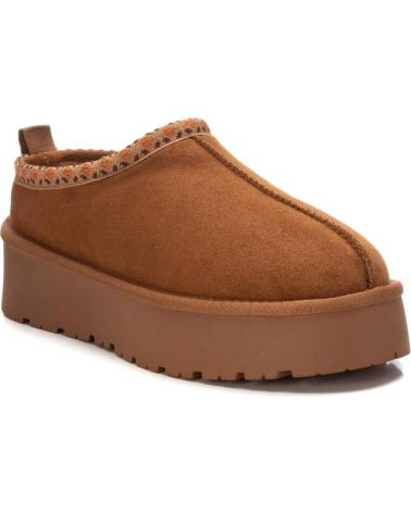 Zoccoli per Donna XTI 143237 CAMEL