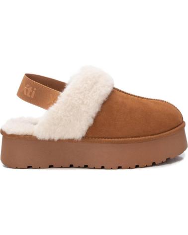 Sabots pour Femme XTI 143488 CAMEL