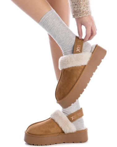 Sabots pour Femme XTI 143488 CAMEL