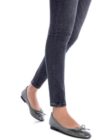 Sapatos de Mulher XTI  143032 PLOMO GRIS
