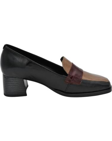 Woman shoes DCHICAS - MOCASIN TACON BAJO DE PIEL CHAROL PARA PLANTILLA ACAPULCO