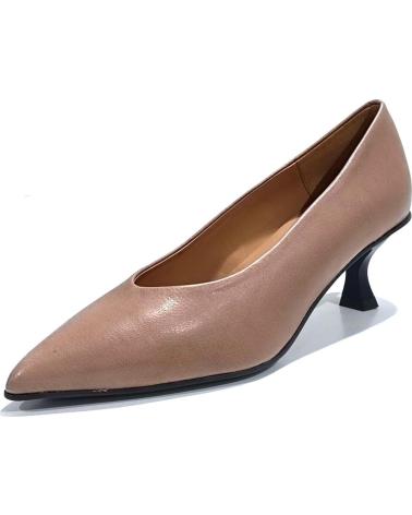 Woman shoes WEEKEND BY PEDRO MIRALLES ZAPATO CORTE SALON DE PIEL CON TACON TAUPE