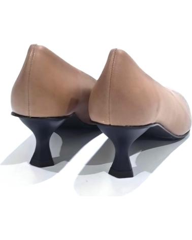 Woman shoes WEEKEND BY PEDRO MIRALLES ZAPATO CORTE SALON DE PIEL CON TACON TAUPE