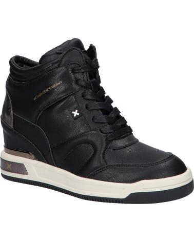 TÊNIS COM CUNHA XTI 142951 PRETO NEGRO