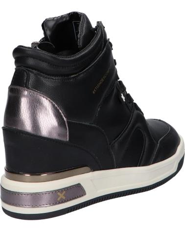 TÊNIS COM CUNHA XTI 142951 PRETO NEGRO