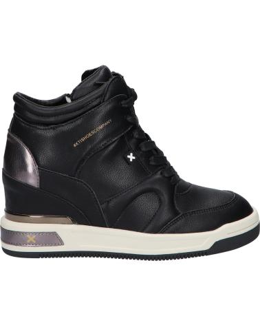 TÊNIS COM CUNHA XTI 142951 PRETO NEGRO