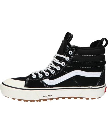 Deportivas-De-Hombre-VANS-OFF-THE-WALL-VN000CVT6BT1-SK8-HI-WATERPROOF-BLACK-TRUE-WHIT