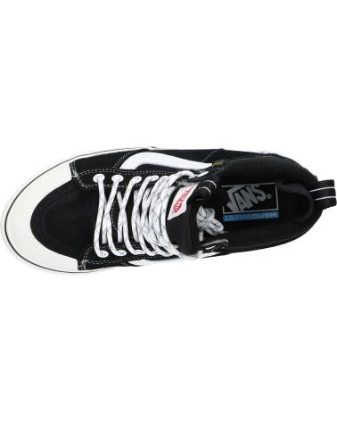 Deportivas-De-Hombre-VANS-OFF-THE-WALL-VN000CVT6BT1-SK8-HI-WATERPROOF-BLACK-TRUE-WHIT