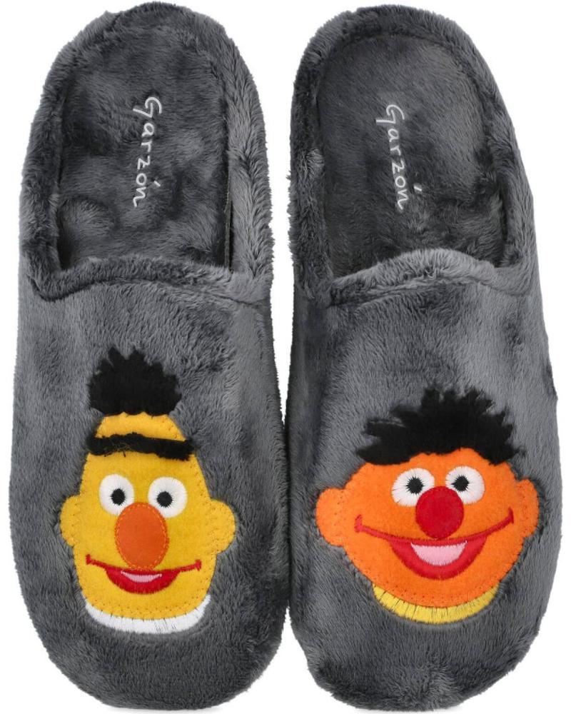 GARZON 8067-275 GREY HOME SLIPPERS WITH SESAME STREET DESIGN GRIS