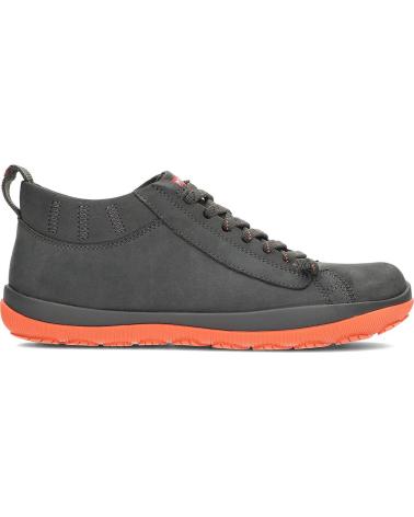 Stivaletti per Uomo CAMPER BOTIN CASUAL DE NOBUK CON FORRO DE GORETEX Y SUELA MICHELIN GRIS