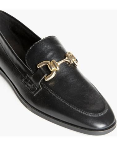 Sapatos de Mulher CORINA MOCASIN PLANO PARA MUJER M4605 COLOR NEGRO
