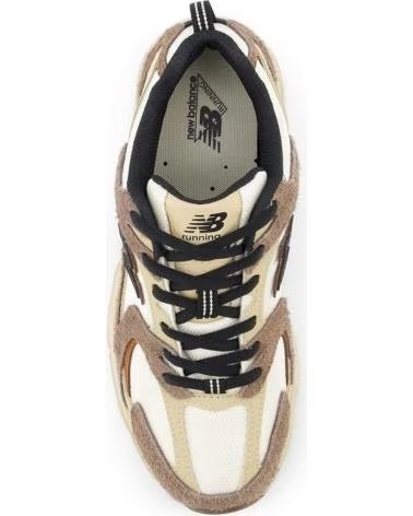 BASKETS FEMME NEW BALANCE MR530 MARRON