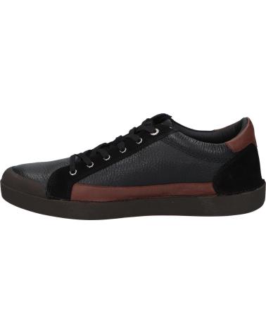 Esportes  de Homem KICKERS 975810-60 KICK TRAINER 8 NOIR