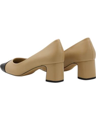 Woman shoes CORINA ZAPATOS DE MUJER PASTOR M4675 EN CAMEL