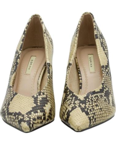 Woman shoes CORINA ZAPATOS DE MUJER PASTOR M3650 EN CAMEL