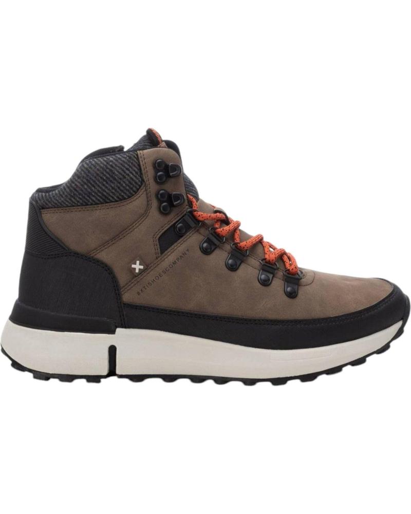 Botins de Homem XTI 143169 MARRON