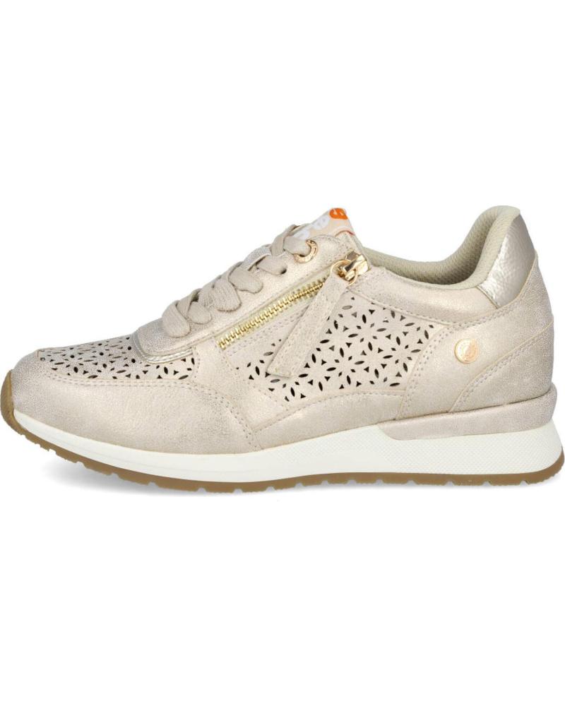 Esportes--De-Mujer-REFRESH-172789-SNEAKERS-PERFORADAS-DE-MUJER-ORO
