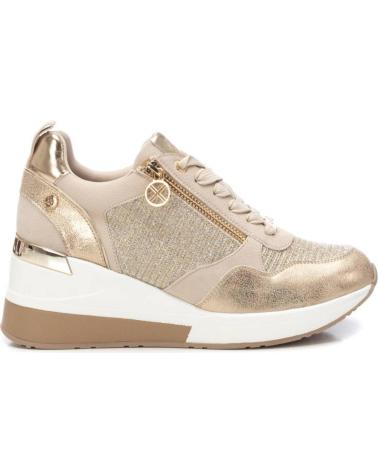 Sneaker für Damen XTI ZAPATILLA CON CUNA PARA MUJER 143717 COLOR ORO