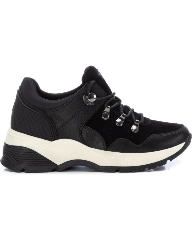 Woman Zapatillas deporte CARMELA 131067 NEGRO
