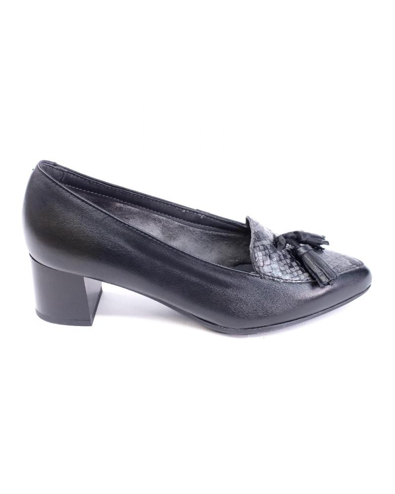 PITILLOS BLACK HEELED LOAFER WITH TASSELS AND SNAKE DETAIL NEGRO