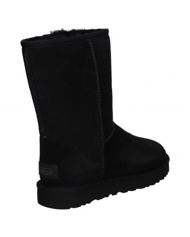Woman and girl boots UGG 1016223 CLASSIC SHORT II 4 BLACK