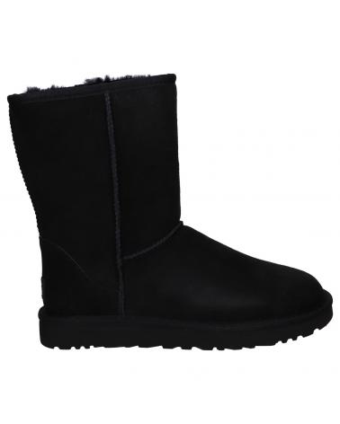 Woman and girl boots UGG 1016223 CLASSIC SHORT II 4 BLACK