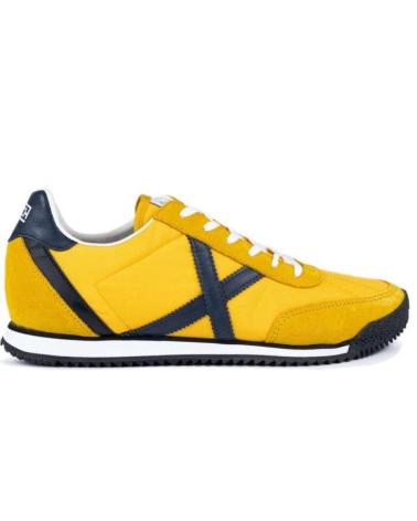 Sportivo per Uomo MUNICH DEPORTIVO CASUAL DE TELA Y SERRAJE CON SUELA DE GOMA AMARILLO