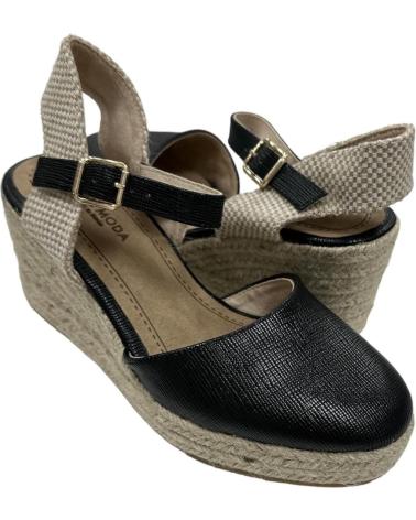 Sandálias-De-Mujer-CALZADOMANIA-SANDALIA-PUNTA-METALIZADA-NEGRO