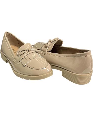 Mocassins-De-Mujer-CALZADOMANIA-MOCASIN-CHAROL-CON-BORLAS-BEIG