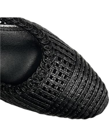 Flat-Shoes-De-Mujer-CALZADOMANIA-MANOLETINA-CALADA-NEGRO
