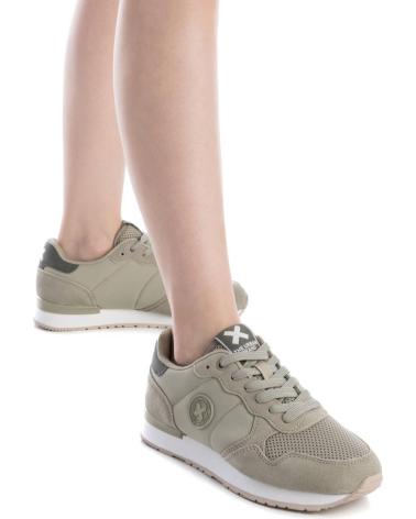 Esportes  de Mulher XTI 143608 KAKI