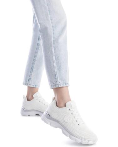 Esportes  de Mulher XTI 143614 BLANCO