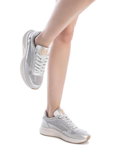 Deportivas-De-Mujer-XTI-143784-PLATA