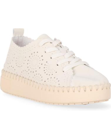PERFORIERTE FREIZEITSCHUHE CHIKA10 CARMEN UP 01 BEIGE BEIG-BEIGE