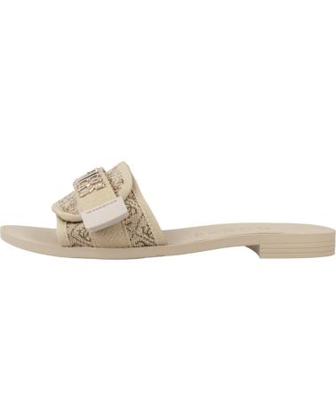 GUESS SANDALIAS MUJER MODELO FL6ELY FAL19 COLOR BEIS BEIBR