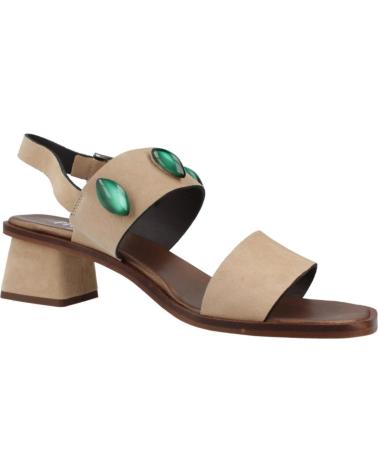 PLUMERS SANDALIAS PLUMERS MODELO 3977P CON APLIQUES CAMEL