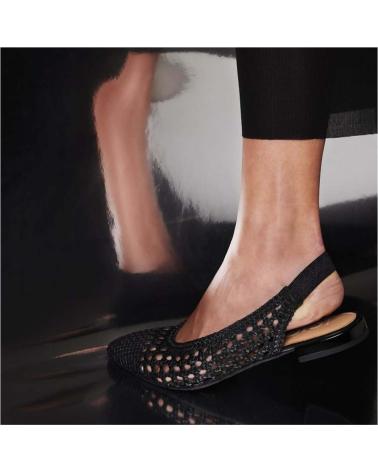 Sabrinas-De-Mujer-GIOSEPPO-MANOLETINAS-GUATAVITA-PARA-MUJER-EN-COLOR-NEGRO-PLATEADO