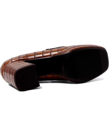Moccasins-De-Mujer-NOA-HARMON-MOCASINES-PARA-MUJER-EN-COLOR-MARRON
