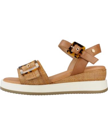 Sandalias de Mujer CARMELA SANDALIAS MUJER MODELO 162227C COLOR MARRON CAMEL