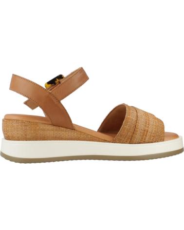 Sandalias de Mujer CARMELA SANDALIAS MUJER MODELO 162227C COLOR MARRON CAMEL