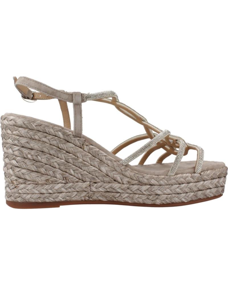 ALMA EN PENA SANDALIAS MUJER MODELO V2551273 COLOR MARRON TAUPE