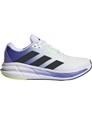 Man Trainers ADIDAS MODELO QUESTAR 3 M PARA HOMBRE BLANCO