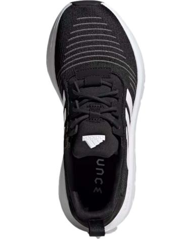 Esportes  de Mulher e Menina e Menino ADIDAS MODELO SWIFT RUN23 J PARA KIDS NEGRO