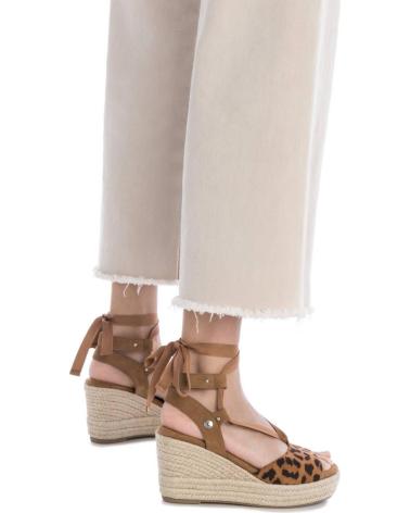 Sandales pour Femme REFRESH 173135 CAMEL