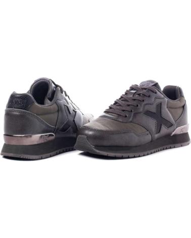 Sneaker für Damen und Junge MUNICH ZAPATILLAS DASH KID 48 NEGRO BRILLO CARBON 1690048 BLANCO