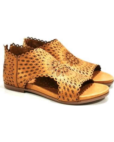 Sandálias-De-Mujer-TOP3-SANDALIA-CASUAL-DE-PIEL-TROQUELADA-CON-SUELA-DE-GOMA-CUERO