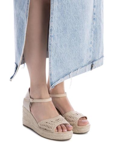 Woman Sandals XTI 143975 BEIGE