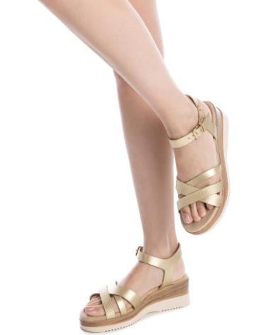 Woman Sandals XTI 144098 ORO