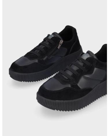 Sportivo-De-Mujer-KANGAROOS-DEPORTIVAS-DE-MUJER-K10-1-COMB-NEGROCOMB-NEGRO